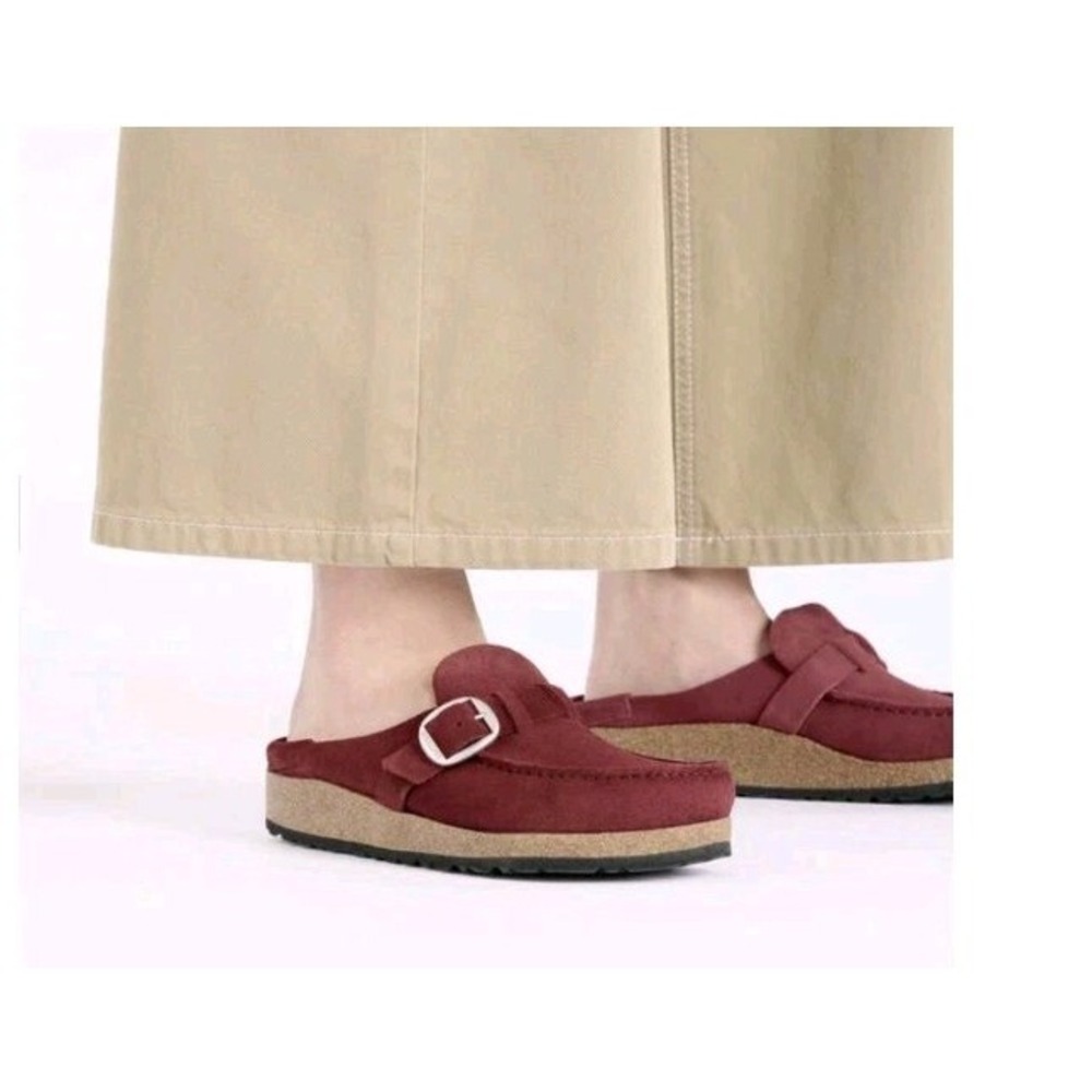 NEW! Birkenstock Women's 7 ' Buckley' Suede Shearling Clog Burgandy $180 - Picture 3 of 10